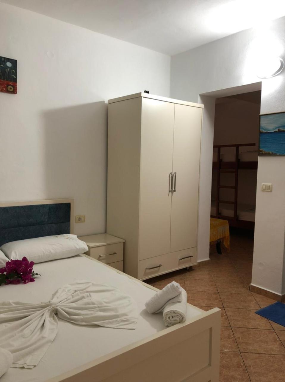 Zogaj Guesthouse Ksamil Værelse billede